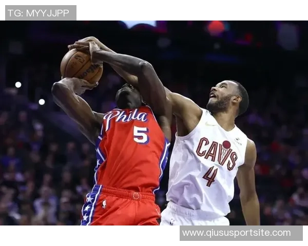 小莫布里半场表现出色7投3中贡献11分3篮板2助攻2盖帽